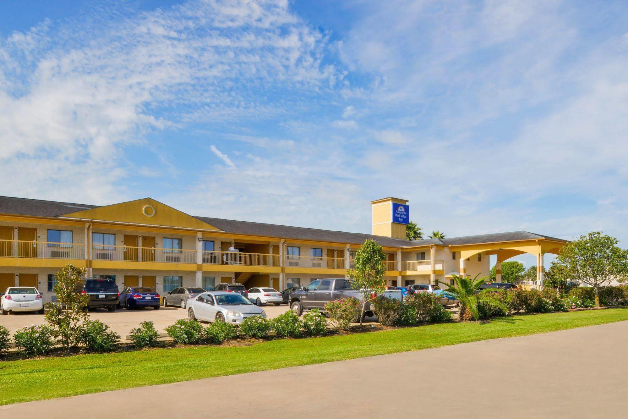 Americas Best Value Inn & Suites Waller/Prairie View Экстерьер фото