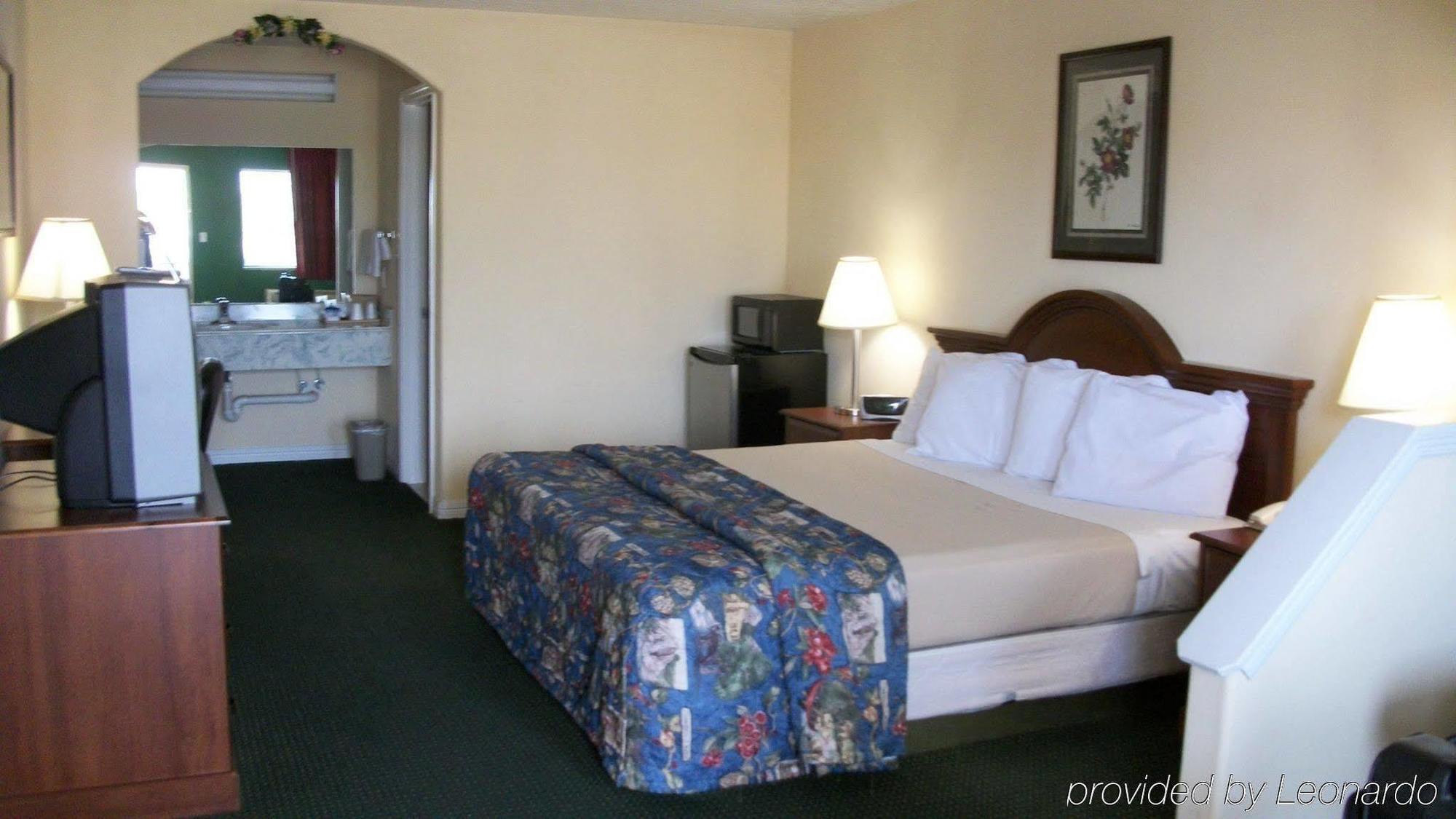 Americas Best Value Inn & Suites Waller/Prairie View Номер фото